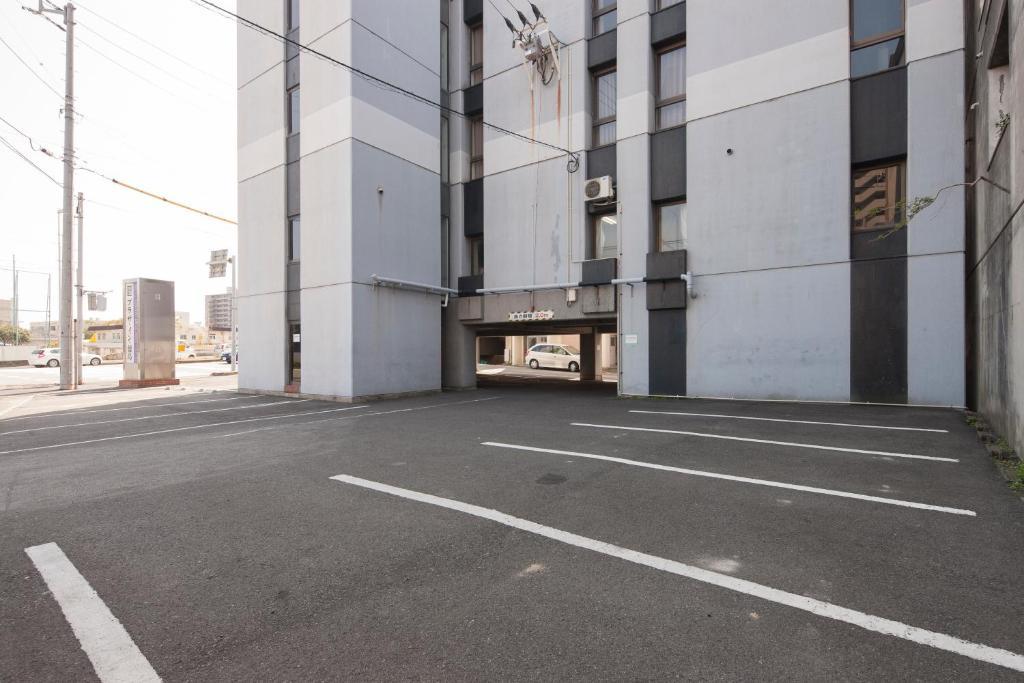 Hotel Plaza Inn Tokushima Bagian luar foto