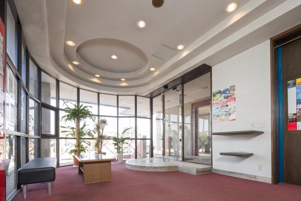 Hotel Plaza Inn Tokushima Bagian luar foto
